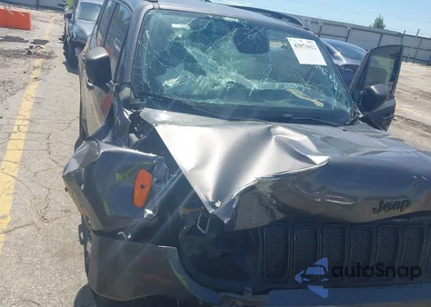 2019 Jeep Renegade Upland 4X4 z USA, uszkodzony, nr VIN ZACNJBAB1KPK55233